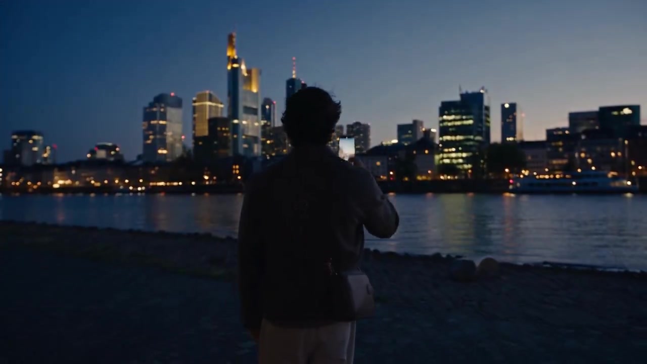 河岸夜景收束